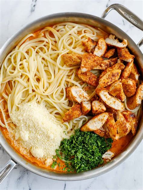 Creamy Spicy Chicken Pasta – Cookin' with Mima