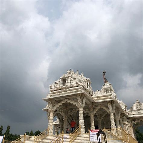 Pavapuri Jain Temple, Sirohi - Tripadvisor