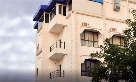 THE DOWN TOWN HOTEL (Hyderabad) - Hotel Reviews, Photos, Rate ...