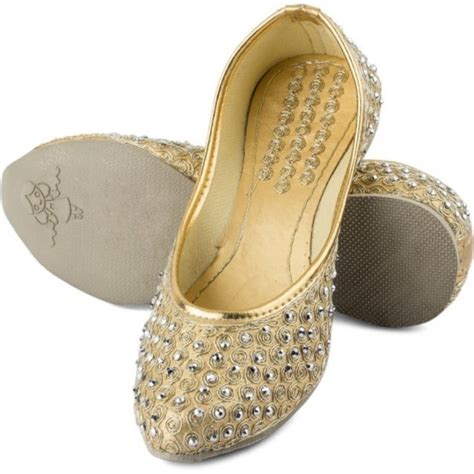 Golden Jutti