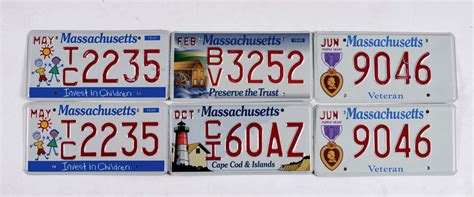 Lot Detail - LOT OF 31: MASSACHUSETTS LICENSE PLATES.