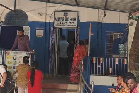 Hooghly bangladesh man beaten by women for morphing photo