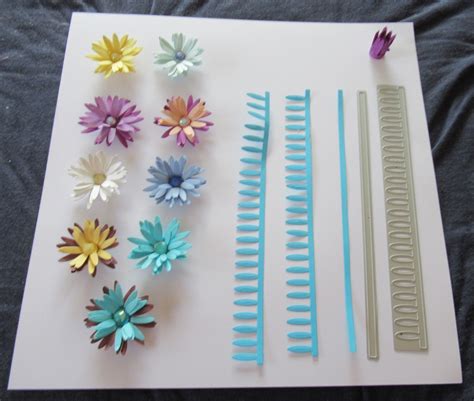 How to Make Rolled Paper Flowers 的图像结果