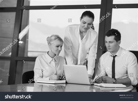 Group of Happy Business People 的图像结果