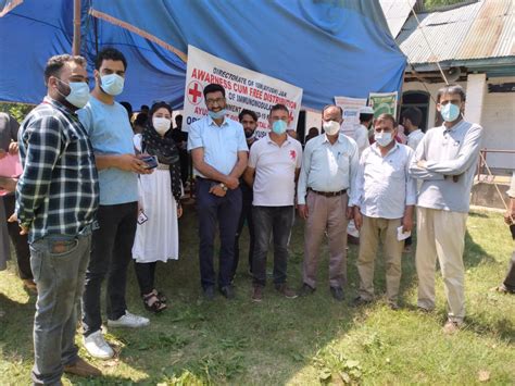 ڈسٹرکٹ اسپتال ہندوارہ کے آیوش یونٹ نے یونسو میں مفت دوائیں کی تقسیم ...