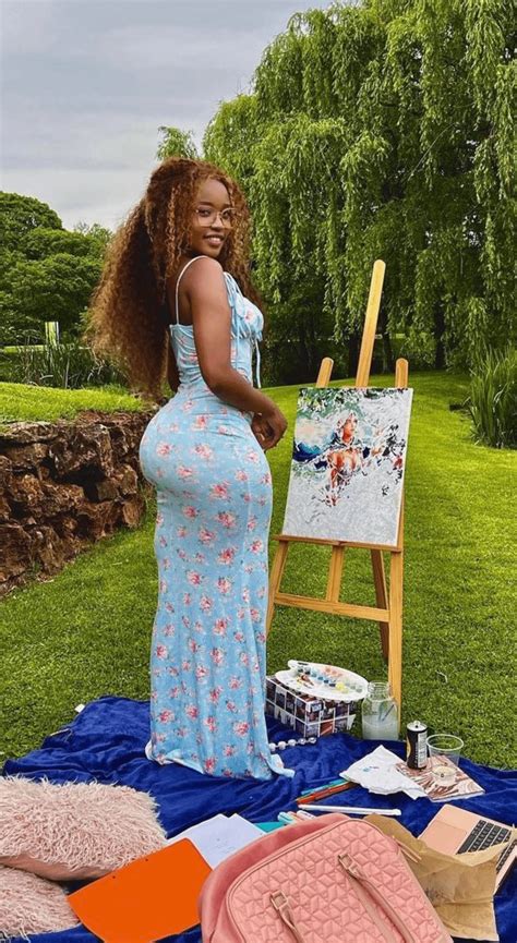 Wifey material : r/tightdresses