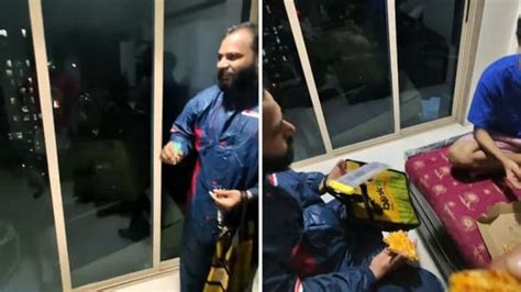 Blinkit rider plays darts with customers, wins ₹1,000 tip. Then they ...