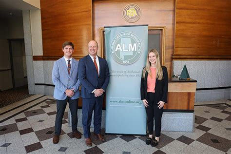 Internship Program 的图像结果