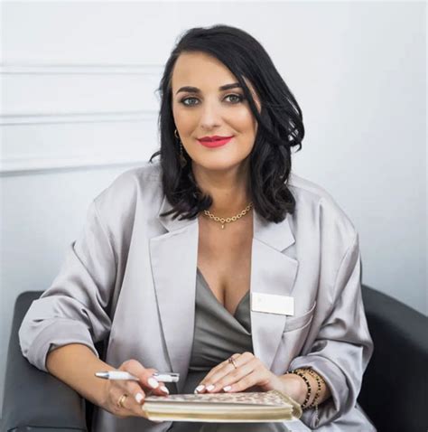 Woman Business Hairstyle 的图像结果