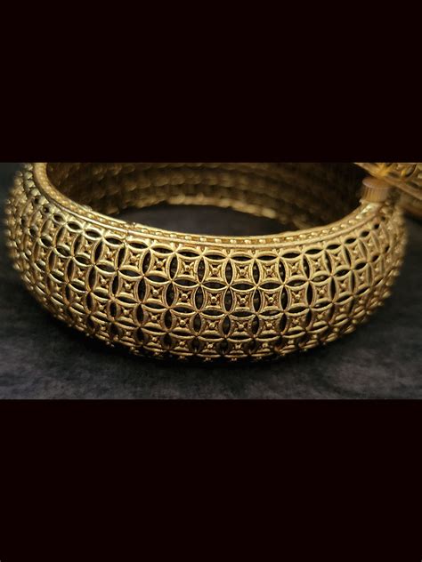 Set of two openable square mesh design gold plated kada's – Odara Jewellery