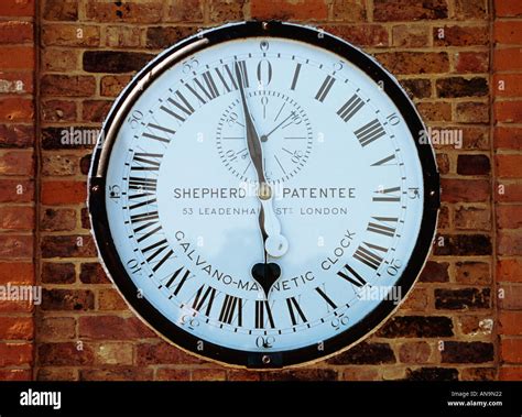 Analogue Clock With Roman Numerals at Johnny Will blog