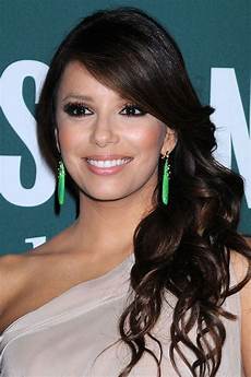 Side Swept Curls Hairstyle by Best Side Swept Hairstyles For Every Occasion Pretty Designs Side Swept Curls Hairstyle