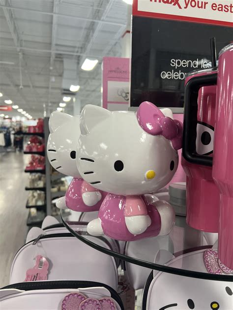 huge hello kitty display at my tjmaxx! : r/HelloKitty
