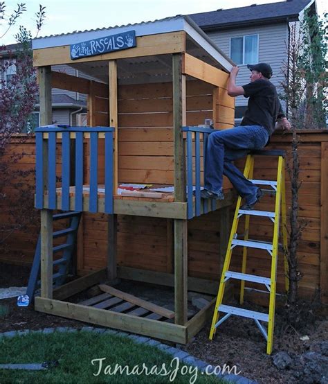 Simple Tree House DIY Model 的图像结果