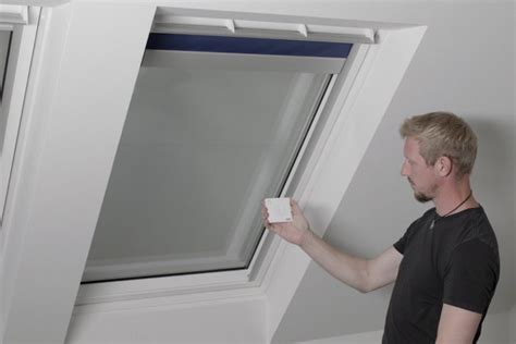 Image result for Ouvrir Telecommande VELUX