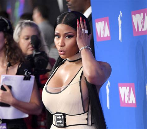 Nicki Minaj Nippel High School Nicki Minaj Nipple Slip! BNL
