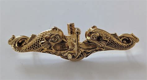 Lot - US Navy Officer Submarine Warfare Pin