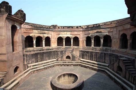 Collections-Virtual Museum of Images and Sounds