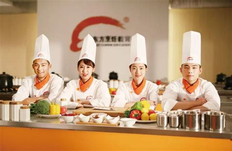 暑期研学到重庆新东方职业学校，“美食+教育”点亮厨艺技能 - 知乎