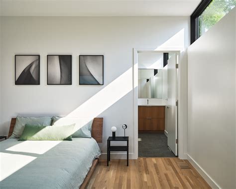 Photo 20 of 24 in Dogtrot Homes Are Commonplace in North Carolina. This One Is Anything But - Dwell