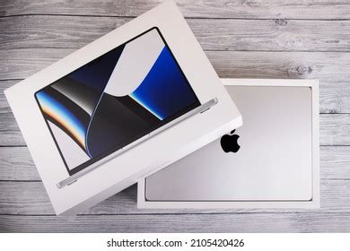 369 Macbook Pro Box Images, Stock Photos & Vectors | Shutterstock