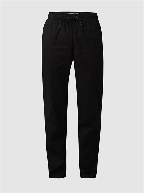 Buy Black Mid Rise Straight Fit Pants for Men Online