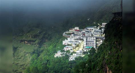 IRCTC tour packages from Delhi to Vaishno Devi at 2420 Rs | TimesTravel