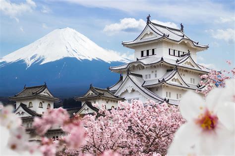 Must Visit Modern Landmarks in Japan for First-Time Travelers