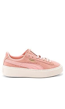 Puma Suede Core Platform in Coral Cloud Whisper White | REVOLVE