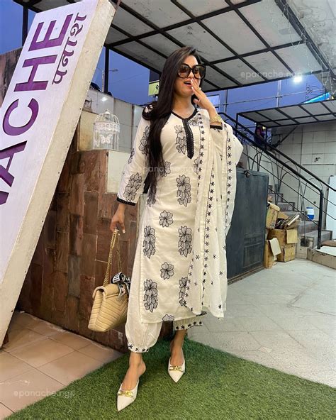 Monochrome budget set – panachengp