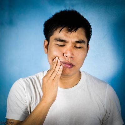 牙龈痛怎么快速止痛 牙龈痛快速止痛的3个方法介绍_牙龈痛_快速问医生