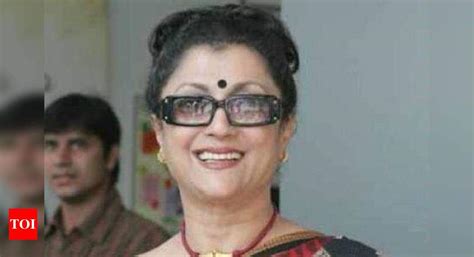 Aparna Sen objects to cross-dresser in a Bengali flick | Hindi Movie ...