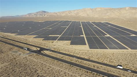 The Ivanpah Solar Project is an Engineering Solar Power Giant in the ...