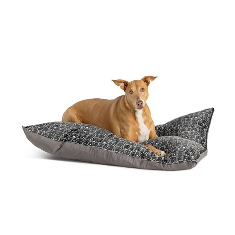 Dog Beds - Pillows & Blankets for Dogs | PetSmart