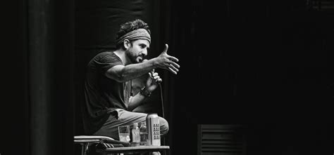 एक्टर वीर दास को प्रेग्नेंट होने की बधाई मिल रही है, हैरान न होइए, वजह ...