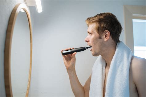 Bleeding Gums: Causes, Remedies And Treatment – BERYSV