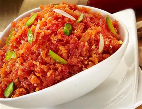Recipe- Prepare Delicious Gajar Ka Halwa - lifeberrys.com