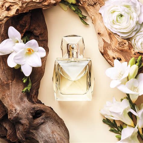 XO Khloé Khloé Kardashian عطر - a جديد fragrance للنساء 2024