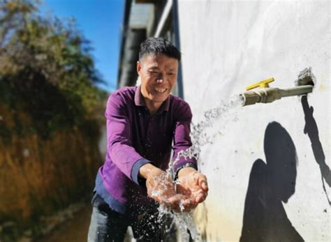 重庆改善农村群众饮水条件 168万人受益“一改三提”_重庆市人民政府网