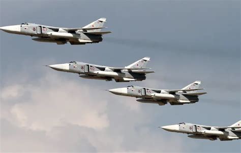 Download wallpaper in flight, The Russian air force, Fencer, Su-24M ...