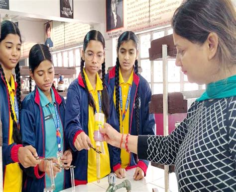 Kamla Nehru Institute of Child Education