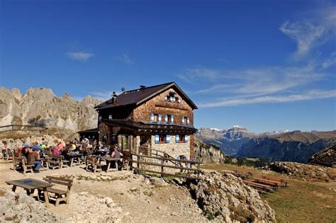 Rifugi alpini ed escursionistici - Roda di Vael - Vigo di Fassa - Val di Fa