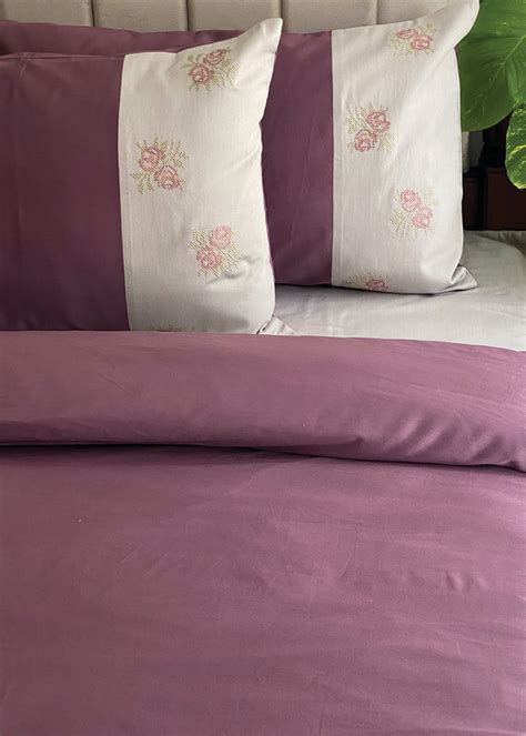 Get Floral Embroidered Grey & Mauve Duvet Set at ₹ 9499 | LBB Shop