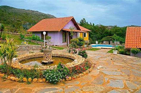 CHALES BARRIGA DA LUA (Serra do Cipo) - Hostel Reviews, Photos, Rate ...