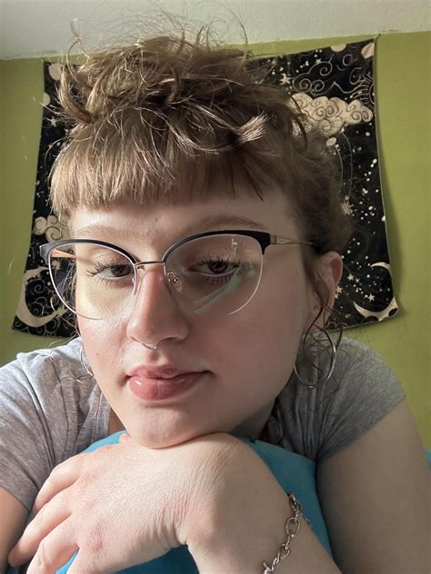 (20F) I detransitioned nine months ago and I feel like I am doomed ...