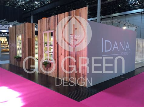 Marco: Customer Reviews, Stands and Services