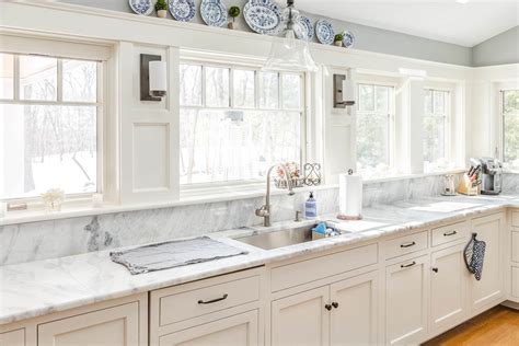 How to Paint Kitchen Cabinets White | Twigandthistle