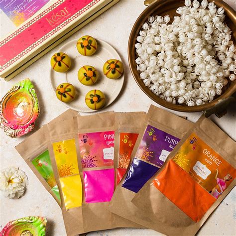 Buy 6 Shades Of Herbal Gulaal & 6PC Thandai Badam Ladoo Holi Gift Box ...
