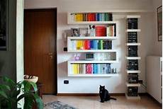 ikea scaffali e librerie la nuova libreria zig zag fatta con mensole lack di ikea scaffali e librerie la nuova libreria zig zag fatta con mensole lack di