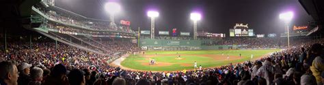 Fenway Park 的图像结果